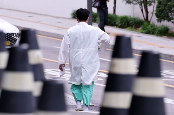 정부, 20일부터 '전공의 추가모집'…"수련 특례 적용"(종합)