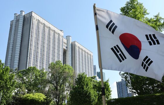 "선배 법관 잘못 사과드립니다"…백발의 피고인 울린 재심 재판장의 진심
