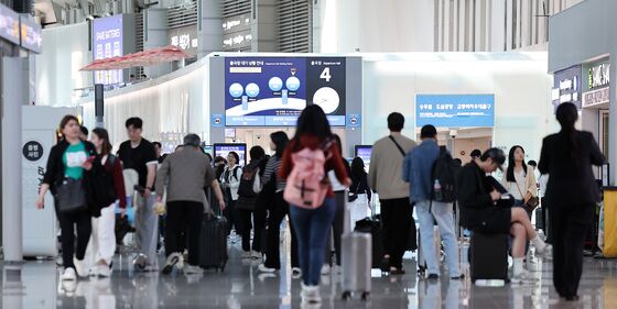 여행객들로 가득한 인천공항 출국장