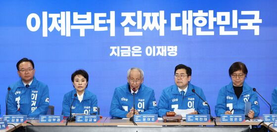 민주 선대위 "사법 쿠데타이자 대선 개입"…파기환송 대법원 맹폭
