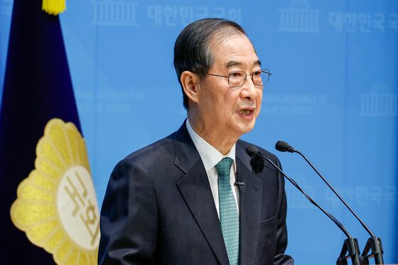 민주 "한덕수 출마, 가면 쓴 尹 대선 나와…국민에 대한 모독"