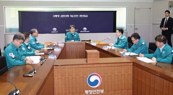 재난안전 현안점검 회의 주재하는 이주호 권한대행