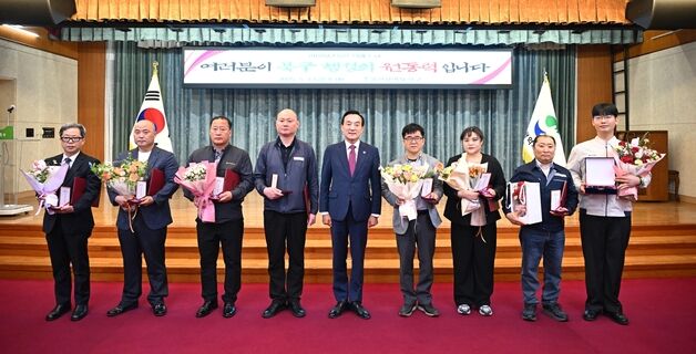 퇴근길에 쓰러진 동료 심폐소생술로 구한 현대차 직원