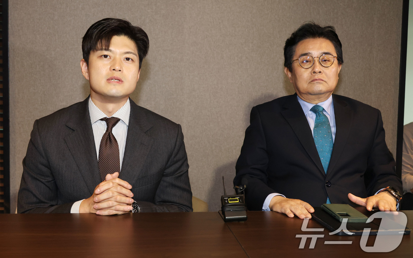 (서울=뉴스1) 이광호 기자 = 김용태 국민의힘 비상대책위원장이 20일 오전 서울 여의도의 한 호텔에서 가진 전병헌 새미래민주당 대표와의 회동에서 발언하고 있다.  2025.5.2 …