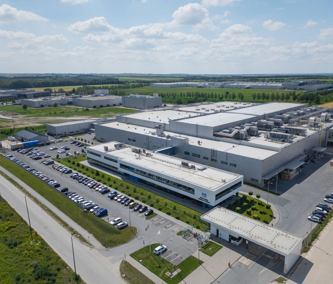 본문 이미지 - 솔루스첨단소재 헝가리 전지박 공장&#40;솔루스첨단소재 제공&#41; 