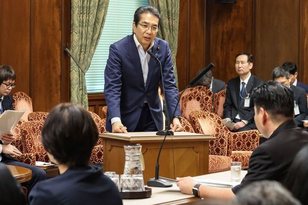 "난 쌀 사본 적 없다"…'쌀값 폭등' 앞 망언한 日농림상 사퇴