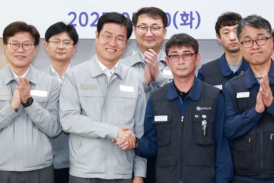 HD현대중 노사, 기본급 13만3000원 인상 잠정합의안 도출