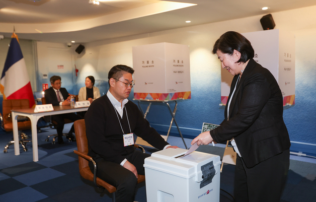 선관위, 개헌 재외국민 투표 대비…175개 공관에 관리위 설치