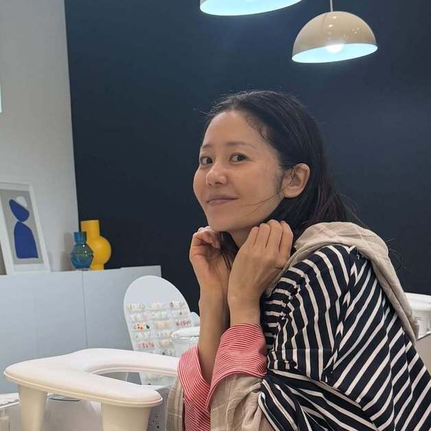 54세 고현정, 민낯으로 뽐낸 독보적 동안 미모 [N샷]