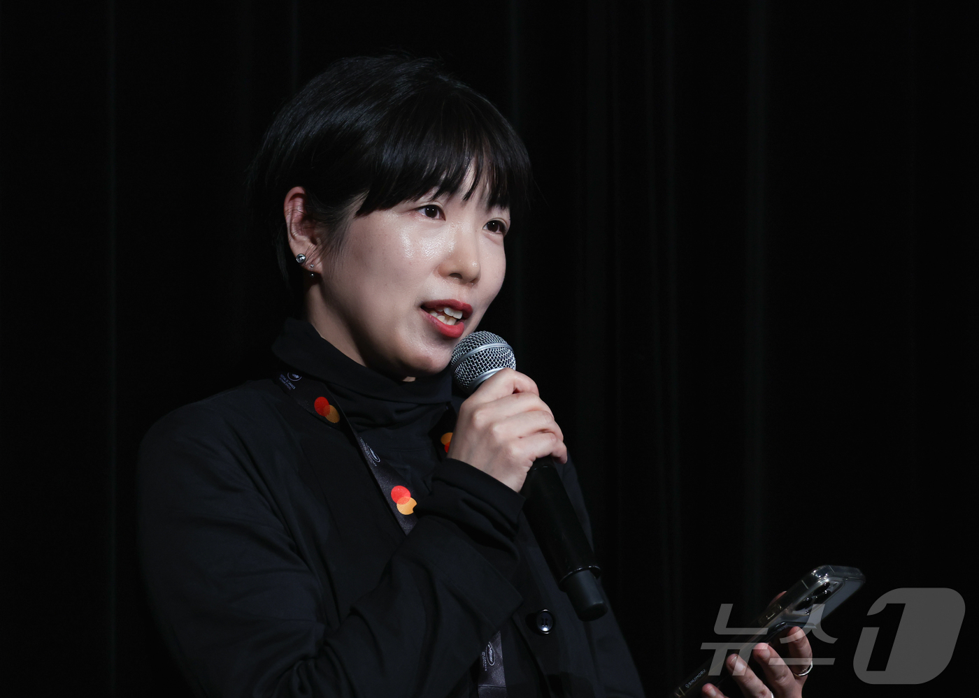 (파리=뉴스1) 이준성 기자 = 제78회 칸 국제영화제가 열리고 있는 프랑스 남부 소도시 칸(Cannes)의 에스파스 미라마르(Espace Miramar) 극장에서 비공식 부문인 …