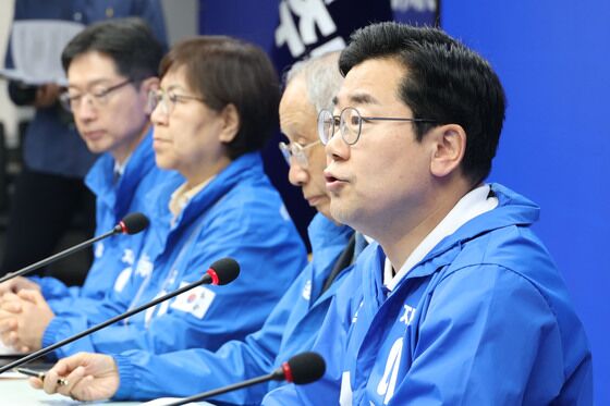 박찬대 "尹, 극우인사와 부정선거론 선동…당장 재구속해야"