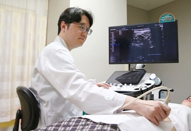 황성욱 서울아산병원 교수 '장초음파' 국제인증 2종 첫 획득