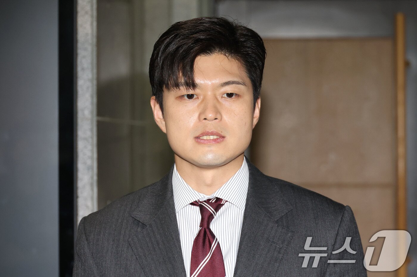 본문 이미지 - 김용태 국민의힘 비상대책위원장이 21일 오전 서울 여의도 국회 의원회관에서 김문수 대통령 후보와 이준석 개혁신당 대통령 후보 단일화와 관련한 취재진의 질문에 답하고 있다. 2025.5.21/뉴스1 ⓒ News1 이광호 기자