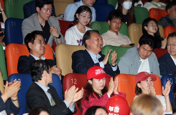 尹, '부정선거 다큐'에 "좋았다…컴퓨터 없이 투명선거돼야"(종합)