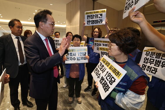 내달부터 'PA간호사' 피부봉합, 분만 내진한다…의사업무 일부 위임