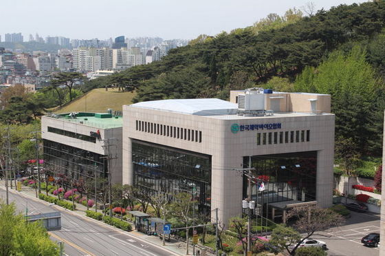 "바이오 기업 76%, 자금난에 연구개발 차질, 정부 예산 늘려야"
