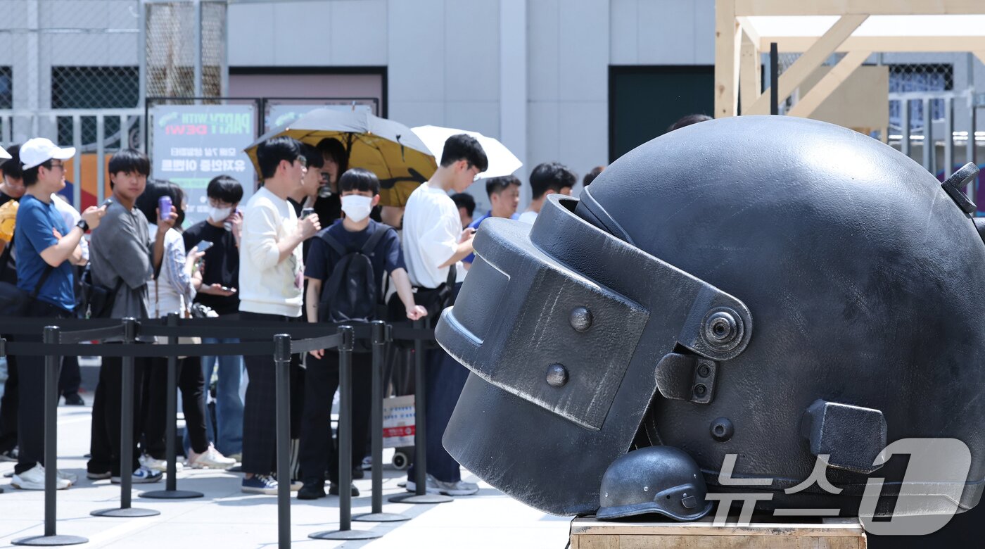 본문 이미지 - 21일 오후 서울 성동구 펍지 성수에서 열린 배틀그라운드 모바일 7주년 팝업스토어. 2025.5.21/뉴스1 ⓒ News1 장수영 기자