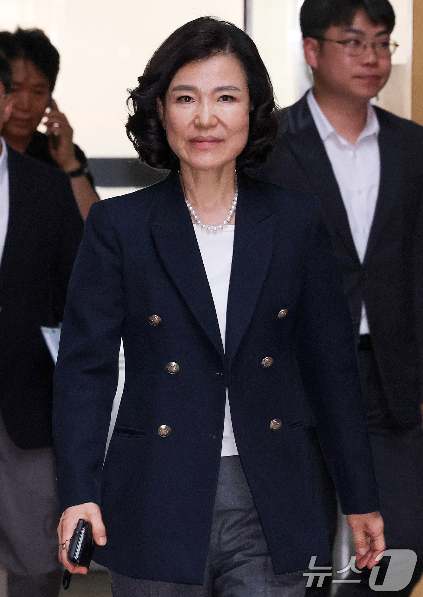 (서울=뉴스1) 박세연 기자 = 이진숙 방통위원장이 21일 서울 송파구 한국인터넷진흥원 서울청사에서 열린 SKT 해킹 관련 이통사 점검회의에 참석하고 있다. 2025.5.21/뉴스 …