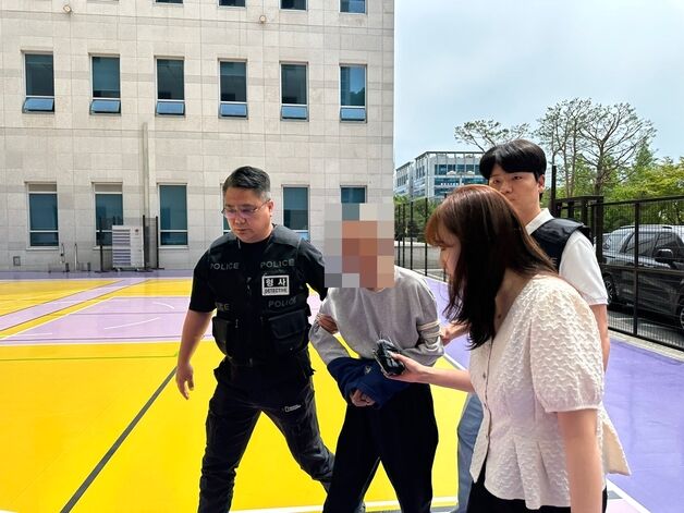 청주서 흉기로 지인 찔러 숨지게 한 70대 구속