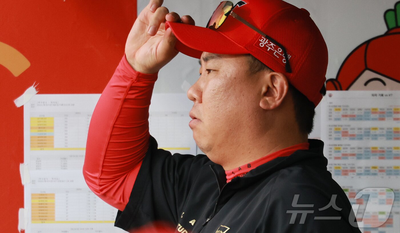 본문 이미지 - 이범호 KIA 타이거즈 감독. /뉴스1 DB ⓒ News1 김진환 기자