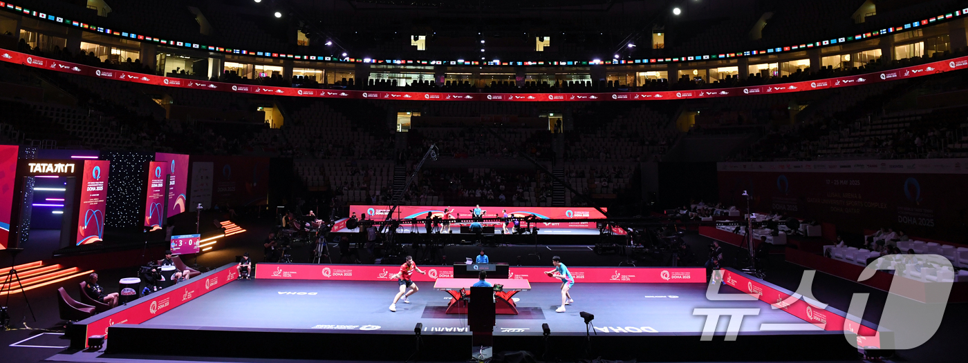 (서울=뉴스1) 사진공동취재단 = 조대성이 21일 카타르 도하 루사일 아레나에서 열린 2025 국제탁구연맹(ITTF) 세계선수권대회 남자단식 32강 독일 파트리크 프란치스카와 경기 …