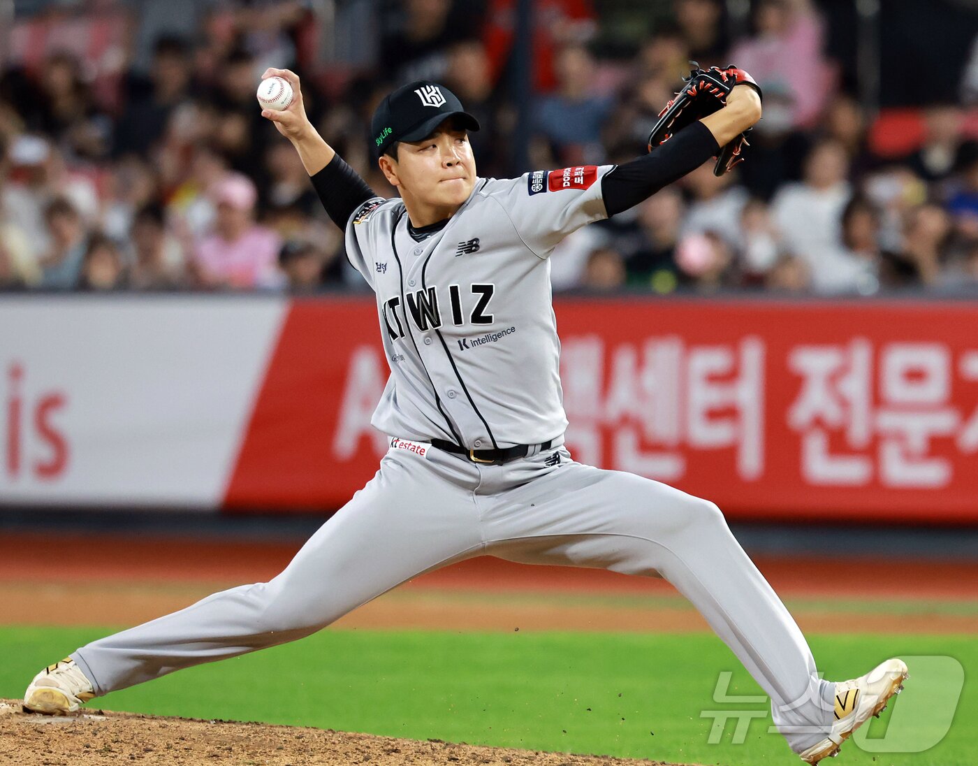 본문 이미지 - KT 위즈 투수 손동현. 2025.5.21/뉴스1 ⓒ News1 김진환 기자