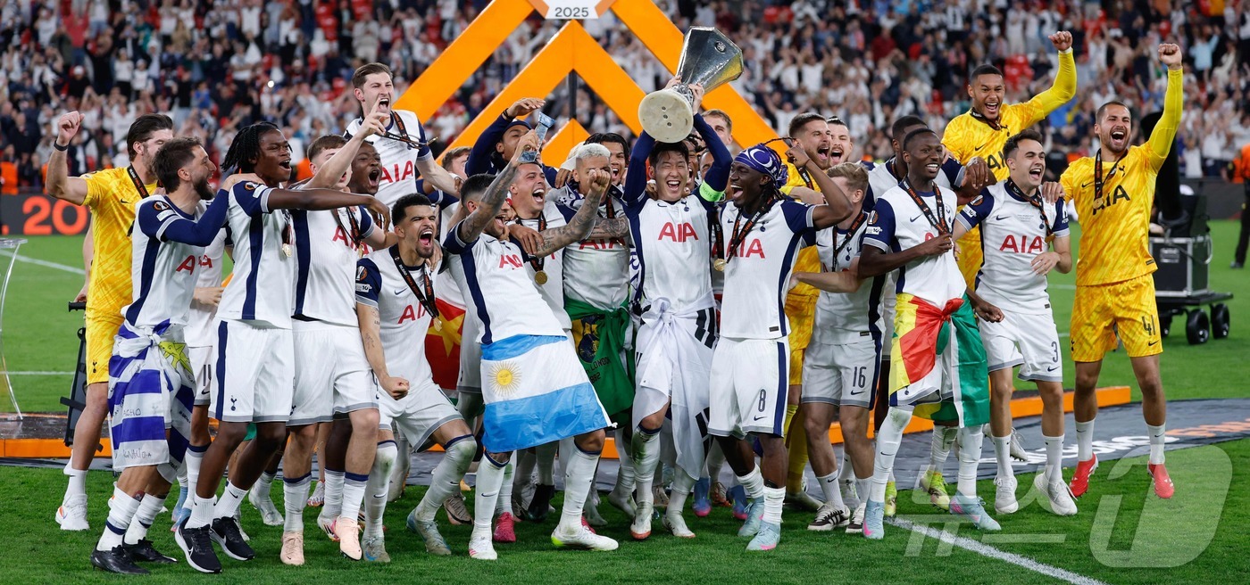 (빌바오 AFP=뉴스1) 우동명 기자 = 토트넘의 손흥민이 21일(현지시간) 스페인 빌바오의 산 마메스 경기장에서 열린 UEFA 유로파 리그(UEL) 결승서 맨체스터 유나이티드(맨 …