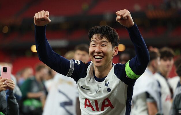 손흥민, 끈질긴 '오일 머니' 사우디 구애에 응답할까 [해축브리핑]