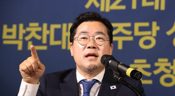 발언하는 박찬대 민주당 상임총괄선대위원장