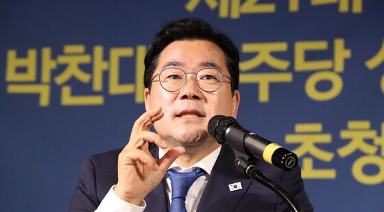 발언하는 박찬대 민주당 상임총괄선대위원장