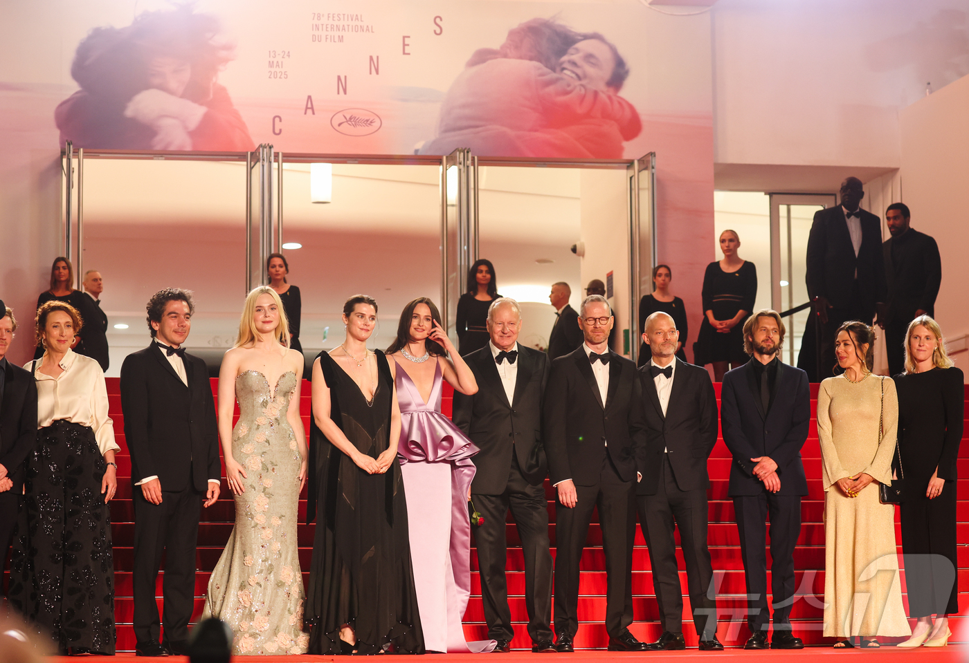 (파리=뉴스1) 이준성 기자 = 21일(현지시간) 프랑스 남부 소도시 칸(Cannes) 팔레 데 페스티발(Palais des Festival) 뤼미에르 대극장에서 열린 ‘제78회 …