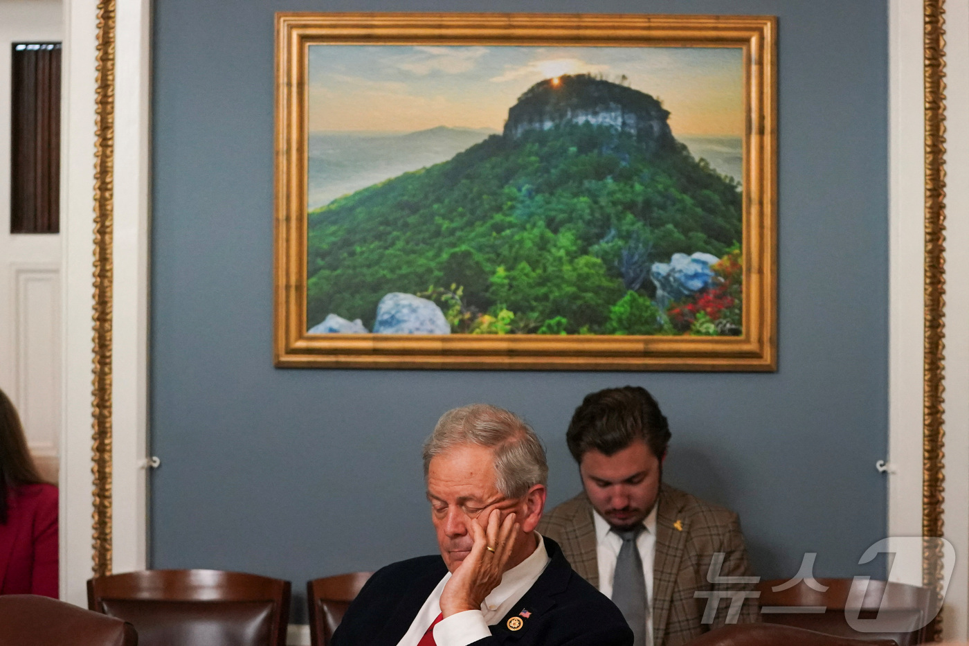 (워싱턴 D.C. 로이터=뉴스1) 신기림 기자 = 랄프 노먼 하원의원(사우스 캐롤라이나 공화당)이 2025년 5월 21일 미국 워싱턴 D.C. 국회의사당에서 열린 도널드 트럼프 미 …