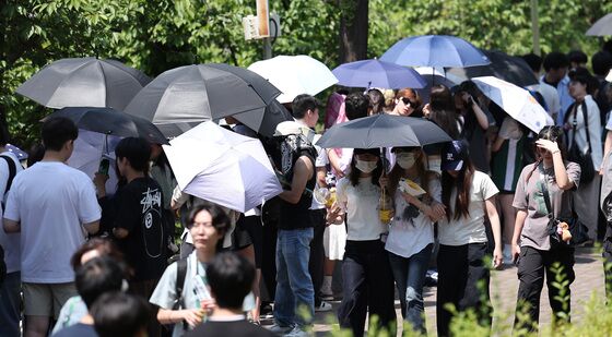 비 그치고 내리쬐는 햇빛