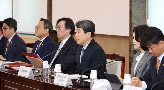 발언하는 이주호 대통령 권한대행