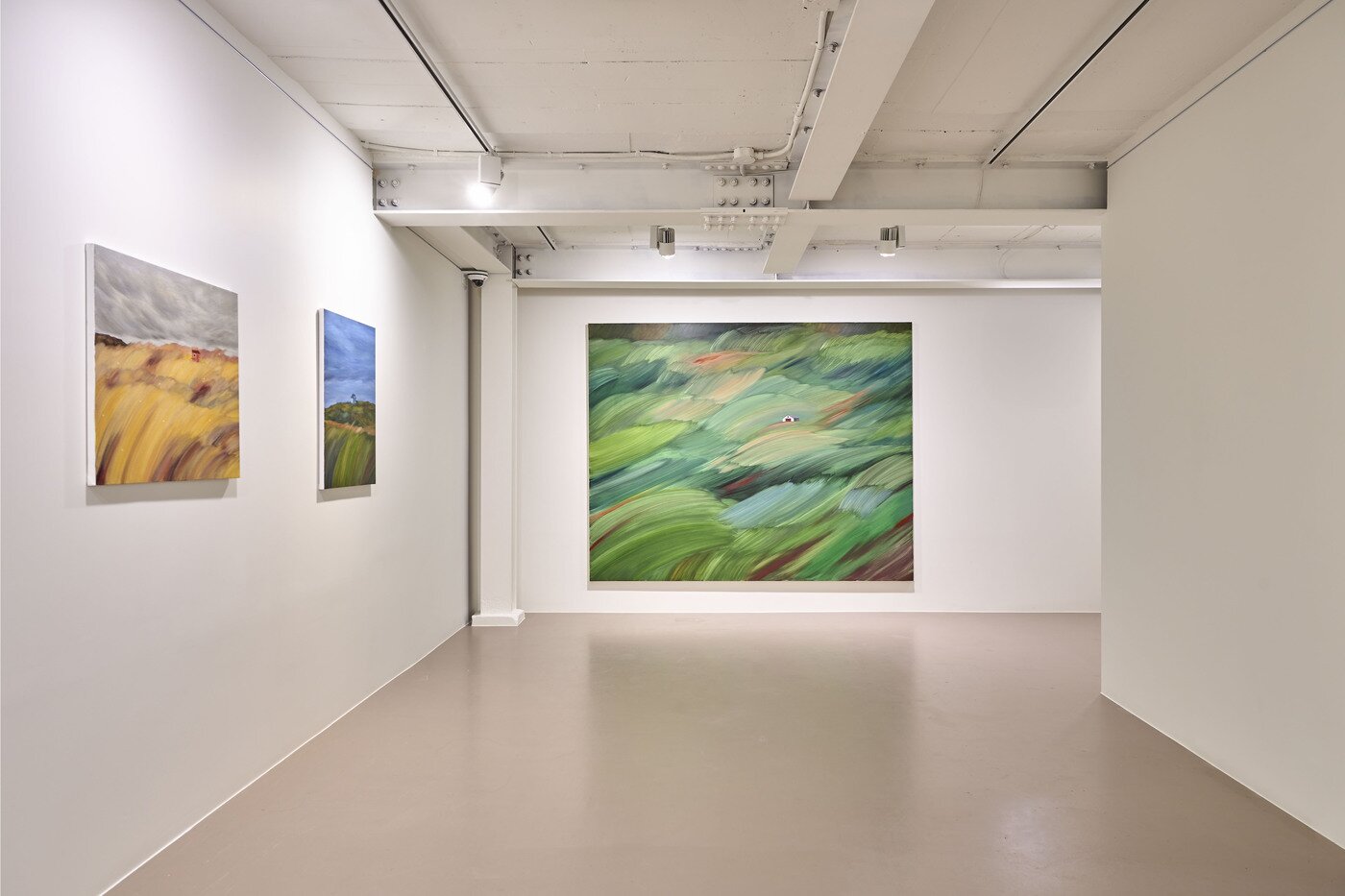 본문 이미지 - 최제이 작가의 개인전 '바람 없는 집' 전시 전경 (호리아트스페이스 제공)