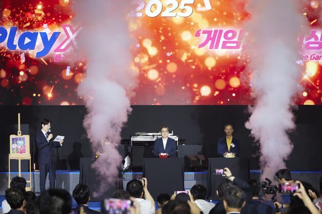 '2025 플레이엑스포' 개막…김동연 "게임산업 본산 되도록 지원"