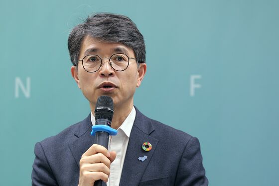 정부문서 초안 작성에 챗GPT 활용…환경부, 직원 100명 '유료구독'