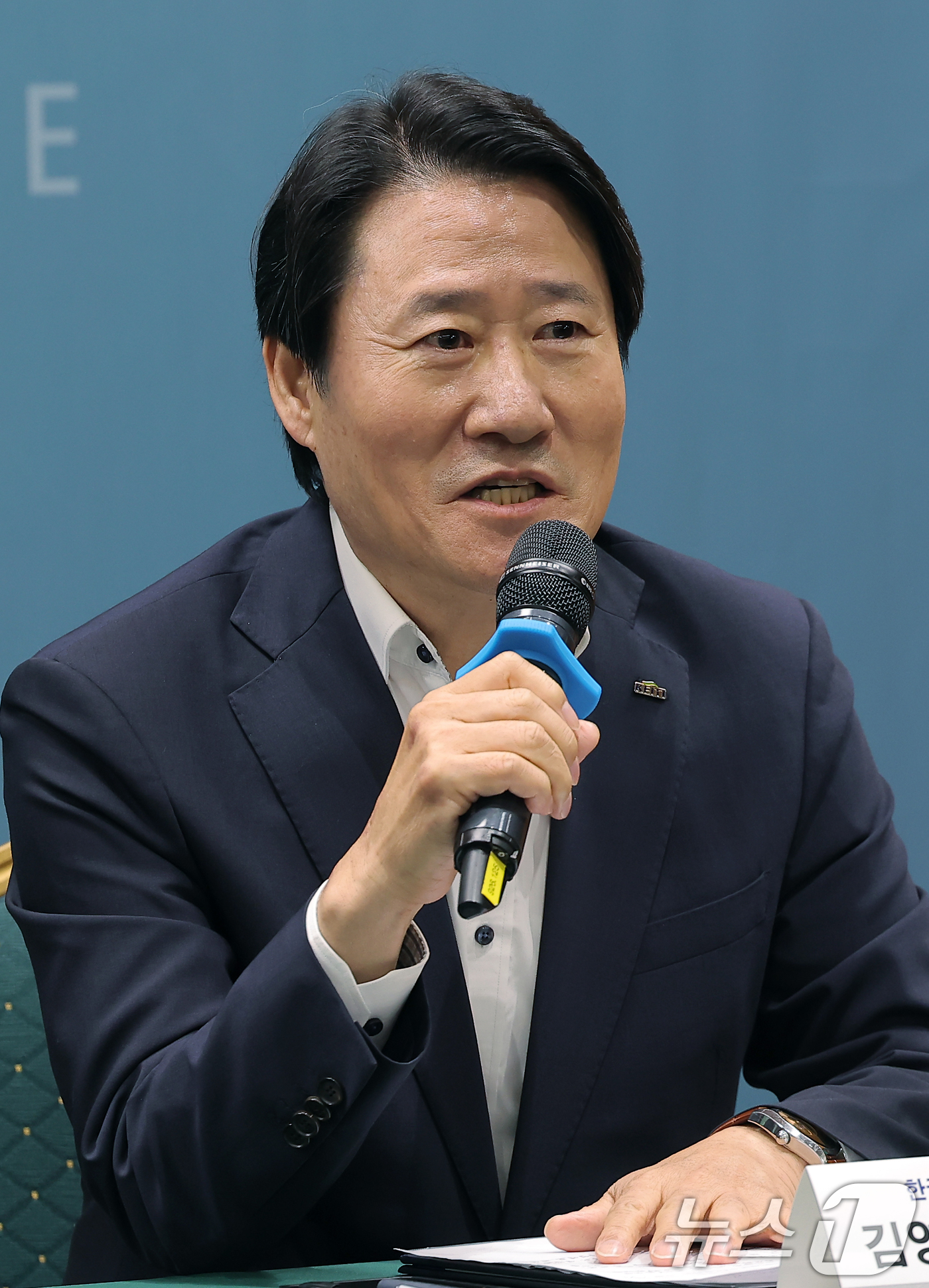 (서울=뉴스1) 박정호 기자 = 김영기 한국환경산업기술원 원장 직무대행이 23일 오전 서울 중구 은행회관에서 열린 녹색금융 전문인력 양성을 위한 업무협약식에서 인사말을 하고 있다. …