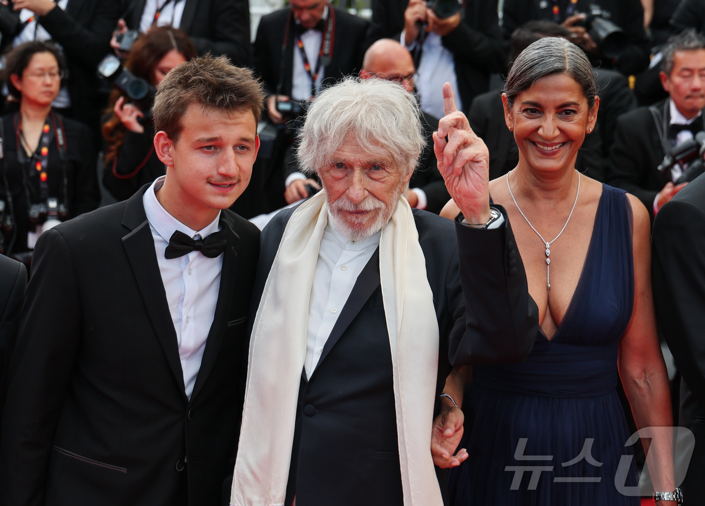 (칸=뉴스1) 이준성 기자 = 22일(현지시간) 프랑스 남부 소도시 칸(Cannes) 팔레 데 페스티발(Palais des Festival) 뤼미에르 대극장에서 열린 ‘제78회 칸 …