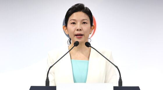 정례 브리핑하는 김인애 통일부 부대변인