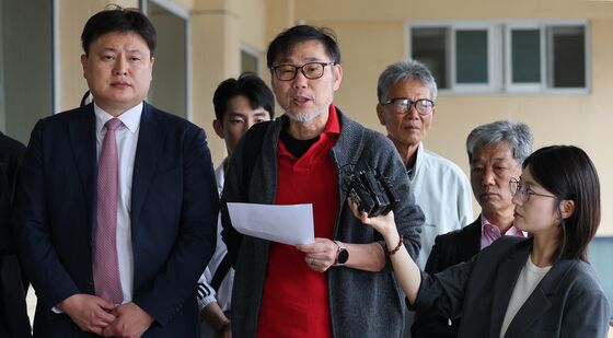 'SKT 해킹사태' 고발인 출석한 김순환 사무총장