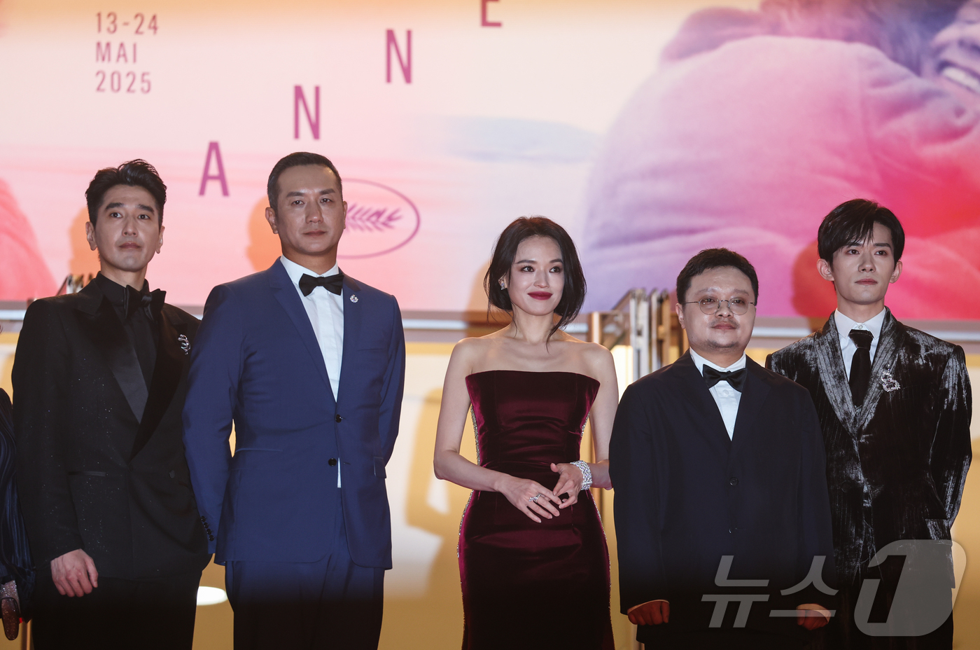 (칸=뉴스1) 이준성 기자 = 22일(현지시간) 프랑스 남부 소도시 칸(Cannes) 팔레 데 페스티발(Palais des Festivals) 뤼미에르 대극장에서 열린 ‘제78회 …