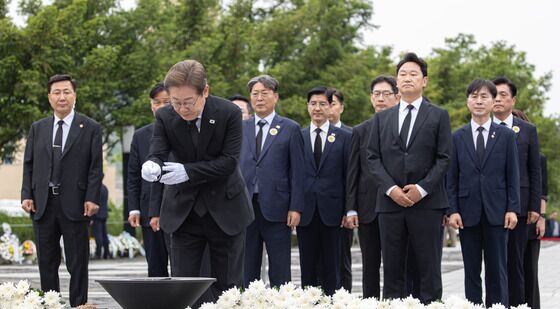 분향하는 이재명