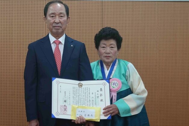 101세 시어머니 '60년간 봉양'…성주군 김화옥씨 보화상 '대상'