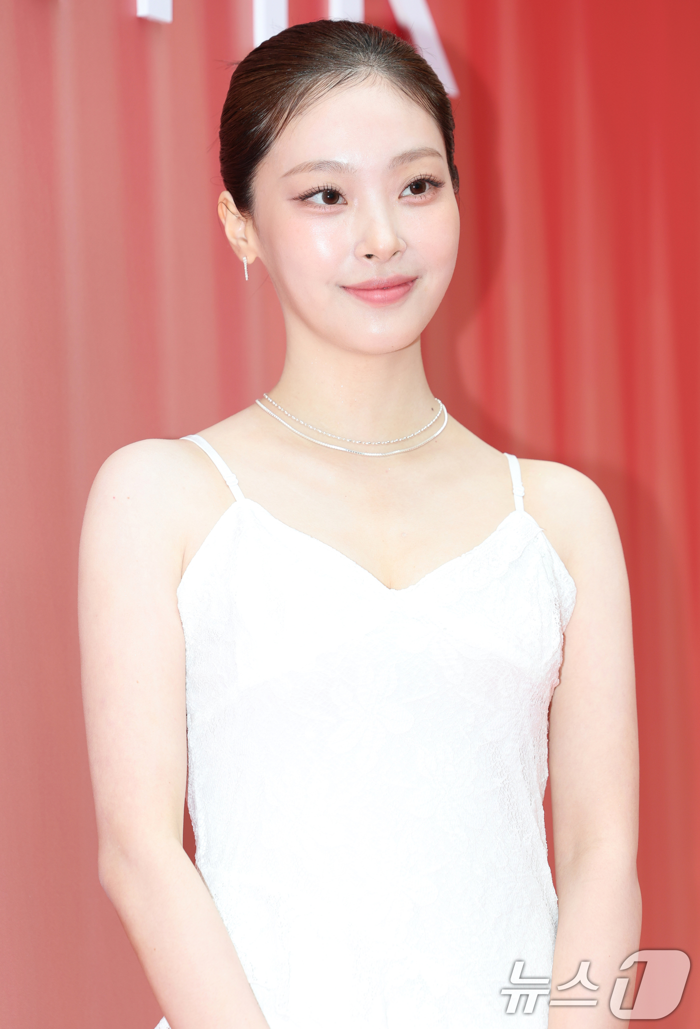 (서울=뉴스1) 권현진 기자 = 배우 최희진이 23일 서울 성동구 티르티르 성수 플래그십 스토어에서 열린 오픈 행사에 참석해 포즈를 취하고 있다. 2025.5.23/뉴스1