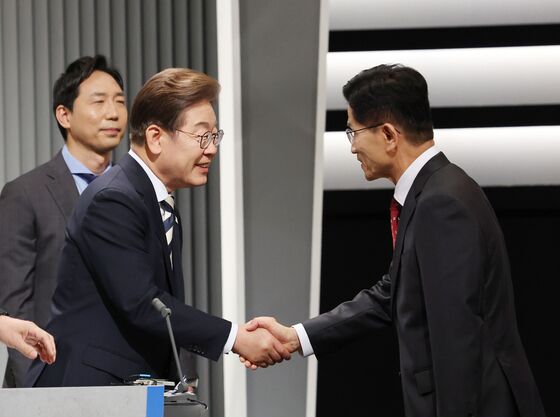 김문수 "진짜 총각?" 이준석 "사이비"…이재명 "황당한 내란"