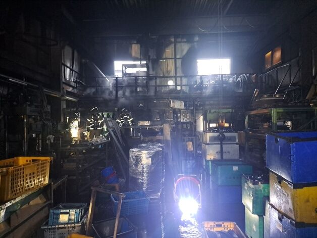 부산 사상구 고무 가공 공장서 불…전기적 요인 추정