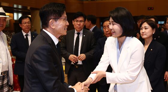구인사 행사서 만난 김문수·김혜경
