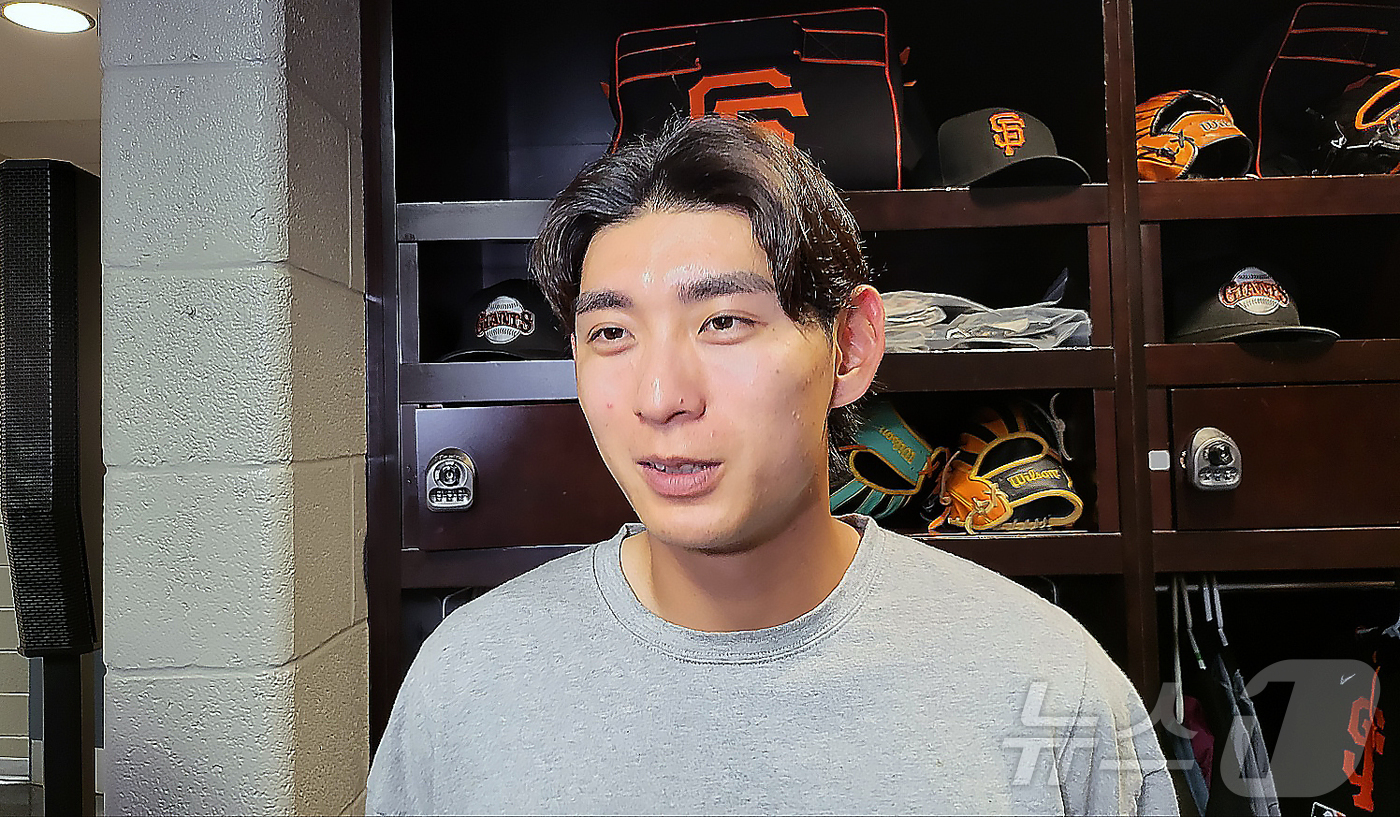 (워싱턴=뉴스1) 류정민 특파원 = 이정후(26·샌프란시스코) 선수가 23일(현지시간) 워싱턴DC 내셔널스파크에서 열린 워싱턴 내셔널스와의 원정경기에서 4대0 팀 승리를 이끈 후 …