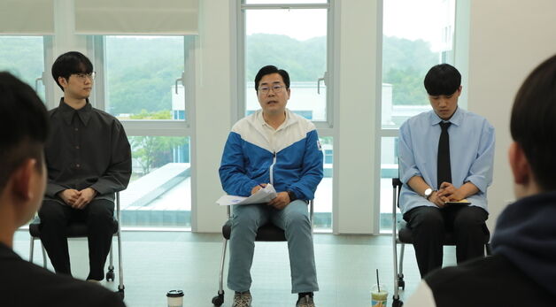 유니스트 학생들과 만난 박찬대